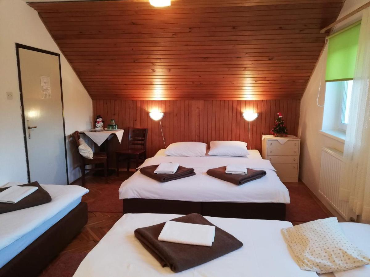 Guesthouse Arnika Fuzine Bagian luar foto
