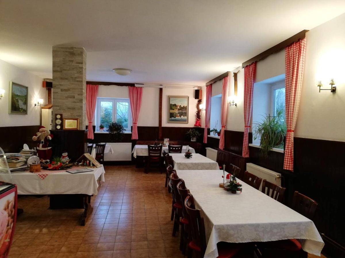 Guesthouse Arnika Fuzine Bagian luar foto